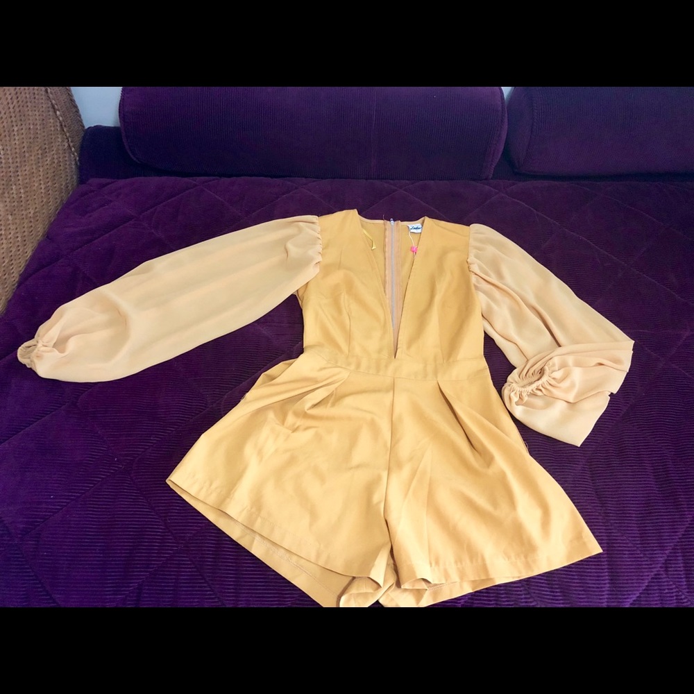 Romper - Picture 2 of 2